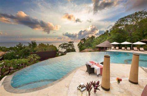 indonesian luxury dive resorts